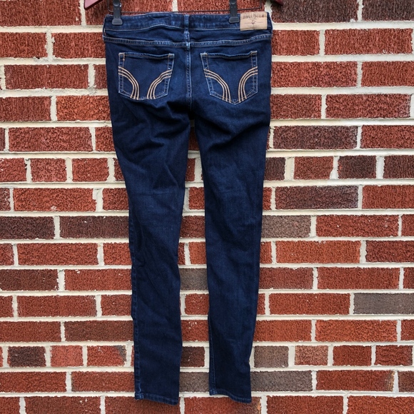 Buy 2 Get 1 Free: Hollister Skinny Jeans - Picture 3 of 3